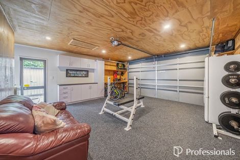 Photo of property in 13 Otamarau Grove, Maungaraki, Lower Hutt, 5010