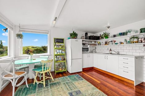 Photo of property in 11 Pigeon Place, Tawharanui Peninsula, Warkworth, 0986