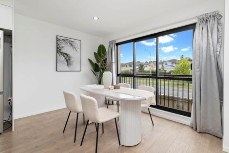 Photo of property in 3/5 Perekia Street, Albany, Auckland, 0632