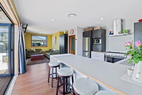 Photo of property in 258 Hills Road, Mairehau, Christchurch, 8013