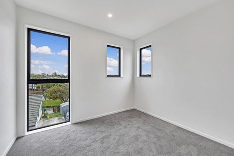 Photo of property in 3/163 Edmonton Road, Te Atatu South, Auckland, 0610