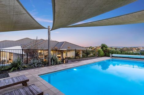 Photo of property in 10 Tralee Street, Omokoroa, 3114