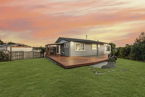 Photo of property in 24 Saint Johns Avenue, Tuakau, 2121