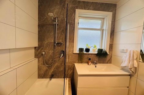 Photo of property in 17a Seddon Street, Takaro, Palmerston North, 4412