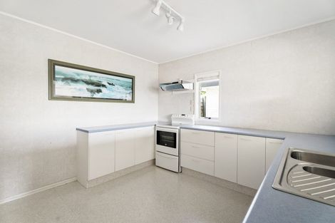 Photo of property in 76 Marellen Drive, Red Beach, 0932