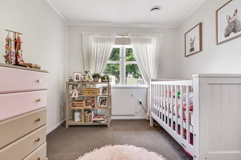 Photo of property in 8 Springfield Crescent, Enderley, Hamilton, 3214