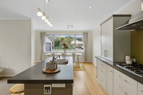 Photo of property in 26 Waiau Street, Cracroft, Christchurch, 8025