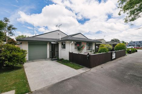 Photo of property in 4 Mcarthur Street, Terrace End, Palmerston North, 4410