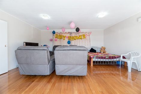 Photo of property in 7 Coletta Lane, Te Atatu South, Auckland, 0610