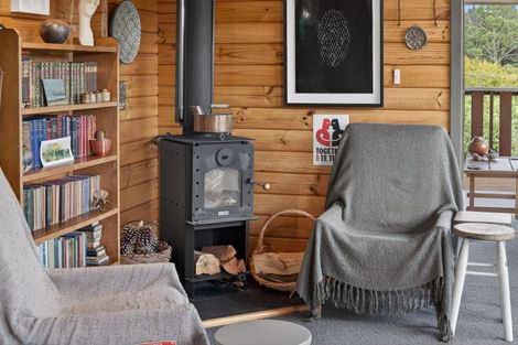 Photo of property in 35 Merlincote Crescent, Governors Bay, 8971