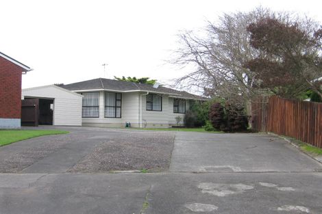 Photo of property in 8 Adams Place, Kelvin Grove, Palmerston North, 4414