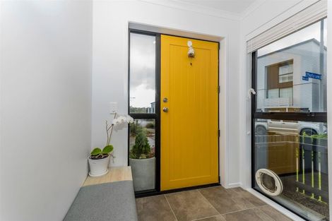 Photo of property in 2 Mayfly Lane, Hobsonville, Auckland, 0616
