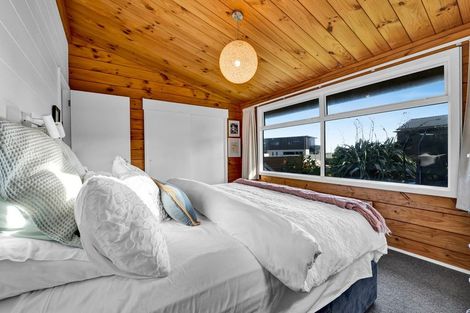 Photo of property in 3 Mallinder Place, Oakura, 4314