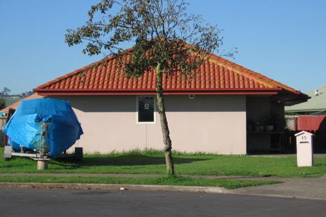 Photo of property in 15 Blowers Place, Flat Bush, Auckland, 2019