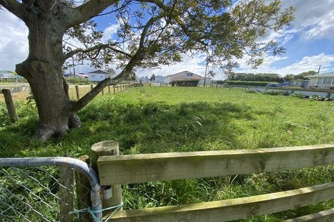 Photo of property in 27 Park Lane, Kaponga, Hawera, 4679