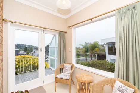 Photo of property in 135 Lake Crescent, Hamilton Lake, Hamilton, 3204