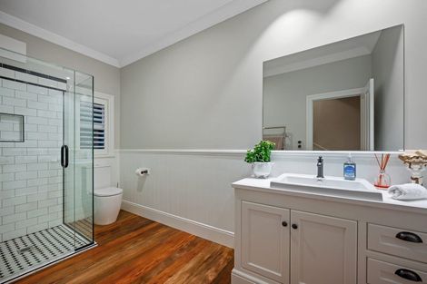 Photo of property in 4a Birchwood Grove, Greenhithe, Auckland, 0632