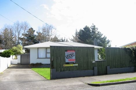 Photo of property in 12 Gordon Street, Glen Avon, New Plymouth, 4312