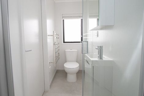 Photo of property in 12/14 Ruakiwi Road, Hamilton Lake, Hamilton, 3204