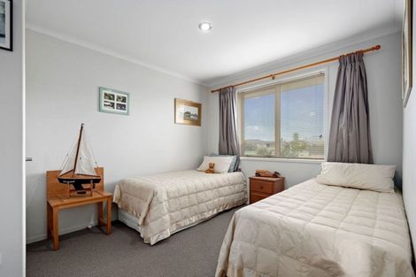 Photo of property in 56 Carrington Drive, Papamoa Beach, Papamoa, 3118