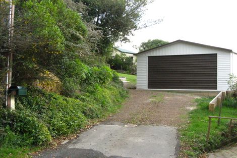 Photo of property in 12 Hellyer Street, Macandrew Bay, Dunedin, 9014