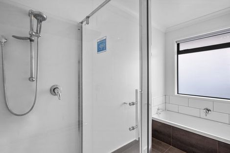 Photo of property in 20b Carisbrooke Street, Katikati, 3129