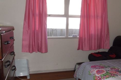 Photo of property in 8 Winifred Avenue, Bayview, Auckland, 0629