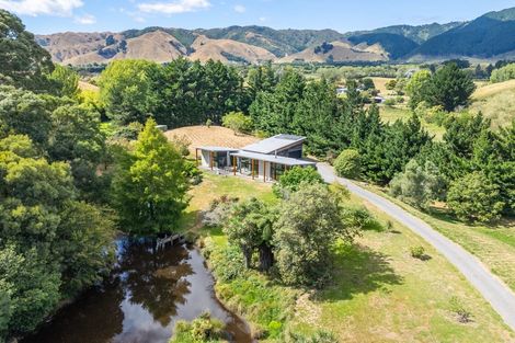 Photo of property in 86 Derham Road, Te Horo, Otaki, 5581