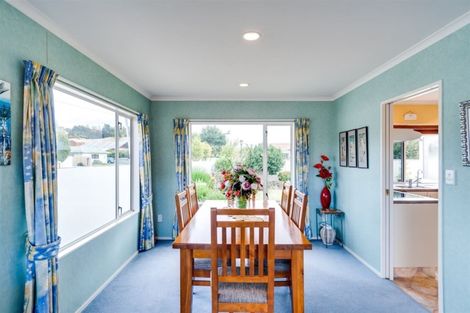 Photo of property in 14 Alderney Way, Taradale, Napier, 4112