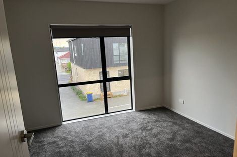 Photo of property in 3/11 Karamu Street, Te Atatu Peninsula, Auckland, 0610