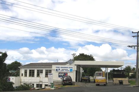 Photo of property in 85 Hinemoa Street, Birkenhead, Auckland, 0626