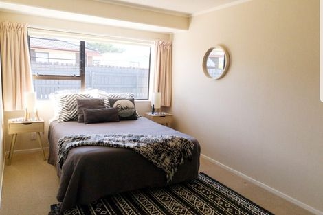 Photo of property in 8 Jasmine Avenue, Dinsdale, Hamilton, 3204