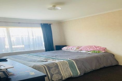 Photo of property in 62 Sandwick Drive, Weymouth, Auckland, 2103