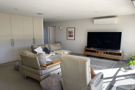 Photo of property in 4 Butterworth Crescent, Papamoa Beach, Papamoa, 3118