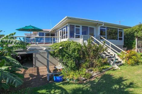 Photo of property in 7 Earles Place, Raglan, 3297