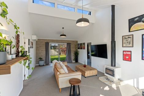 Photo of property in 285 Te Moana Road, Waikanae, 5036