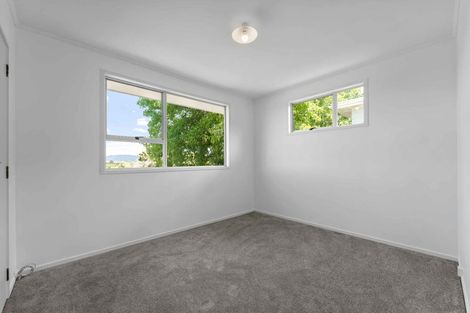 Photo of property in 38 Donovan Avenue, Massey, Auckland, 0614