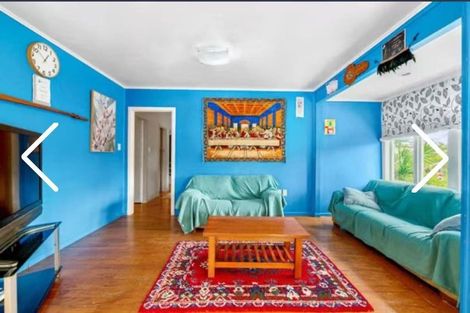 Photo of property in 42 Selwyn Crescent, Forrest Hill, Auckland, 0620