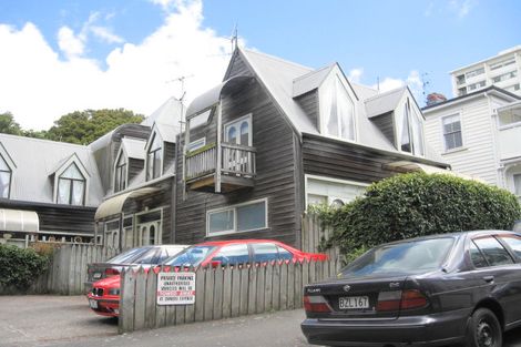 Photo of property in 1/1 Cottleville Terrace, Thorndon, Wellington, 6011