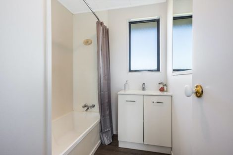 Photo of property in 17 Coventry Close, Ascot Park, Porirua, 5024