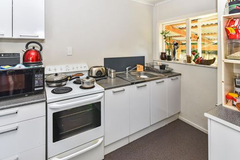 Photo of property in 42 Friedlanders Road, Manurewa, Auckland, 2102