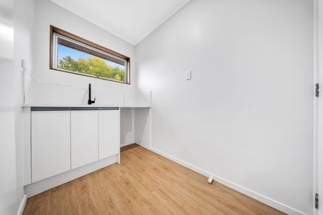 Photo of property in 2/22 Camellia Place, Mount Roskill, Auckland, 1041