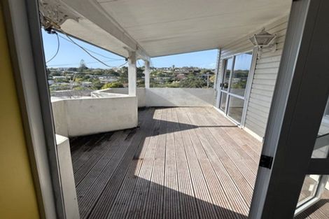 Photo of property in 1/45 Matipo Road, Mairangi Bay, Auckland, 0630