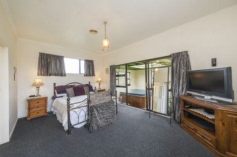 Photo of property in 9 Shamrock Street, Takaro, Palmerston North, 4412