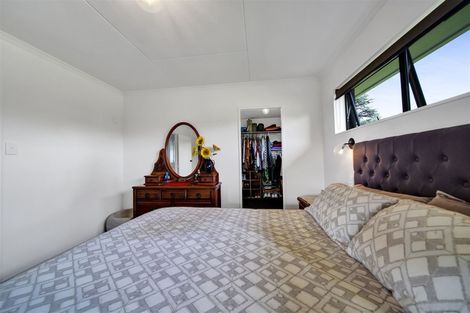 Photo of property in 131 Waitara Road, Brixton, Waitara, 4382