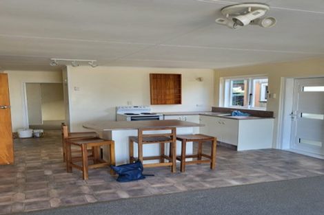 Photo of property in 18 Pitau Road, Mount Maunganui, 3116