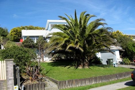 Photo of property in 8 Antrim Crescent, Wainuiomata, Lower Hutt, 5014