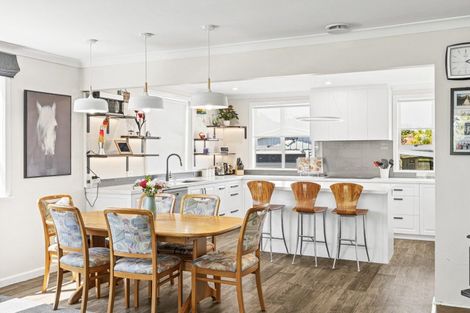 Photo of property in 33 Skerman Street, Marton, 4710