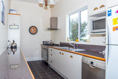 Photo of property in 290 Church Street, West End, Timaru, 7910