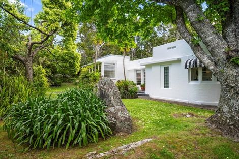 Photo of property in 21 Kopiko Road, Titirangi, Auckland, 0604
